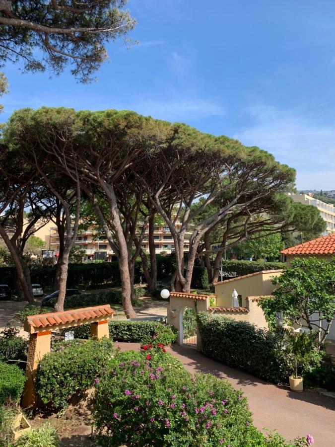 Hotel Beau Rivage Le Lavandou Luaran gambar