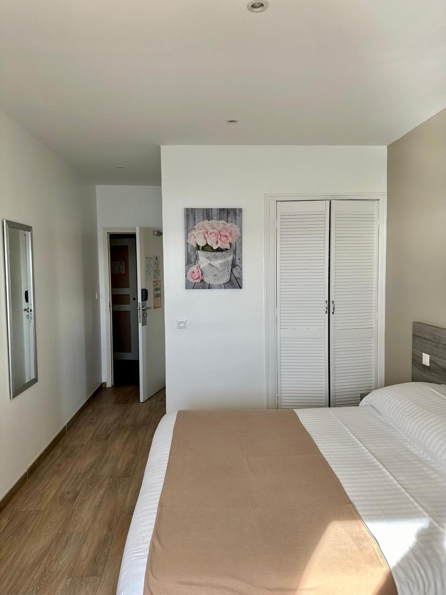 Hotel Beau Rivage Le Lavandou Luaran gambar
