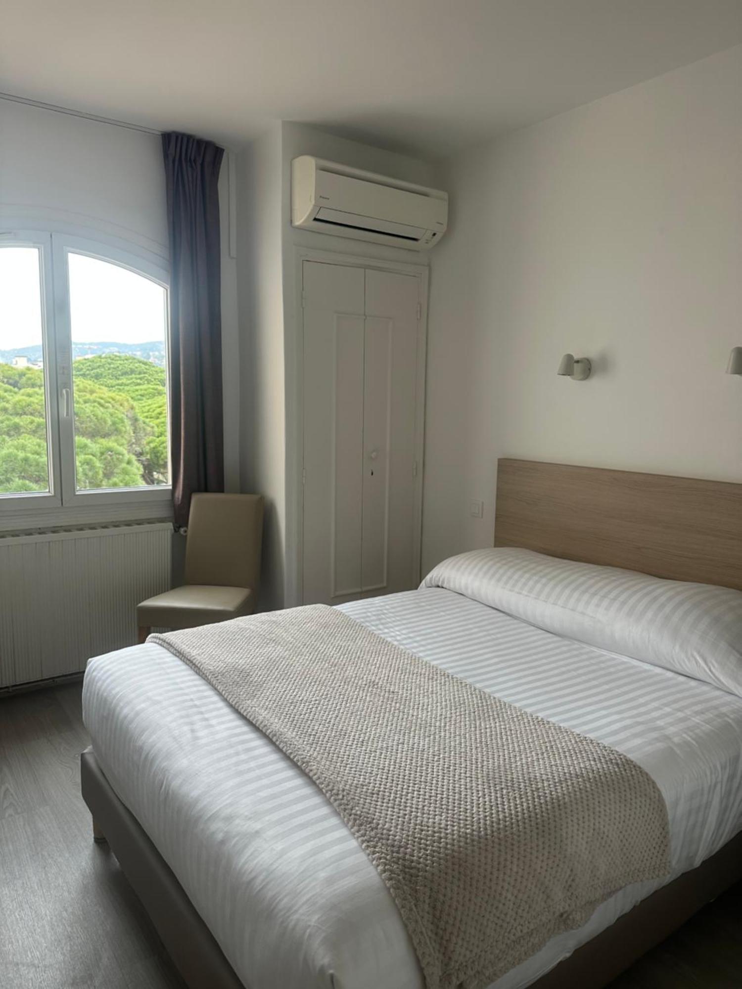 Hotel Beau Rivage Le Lavandou Luaran gambar