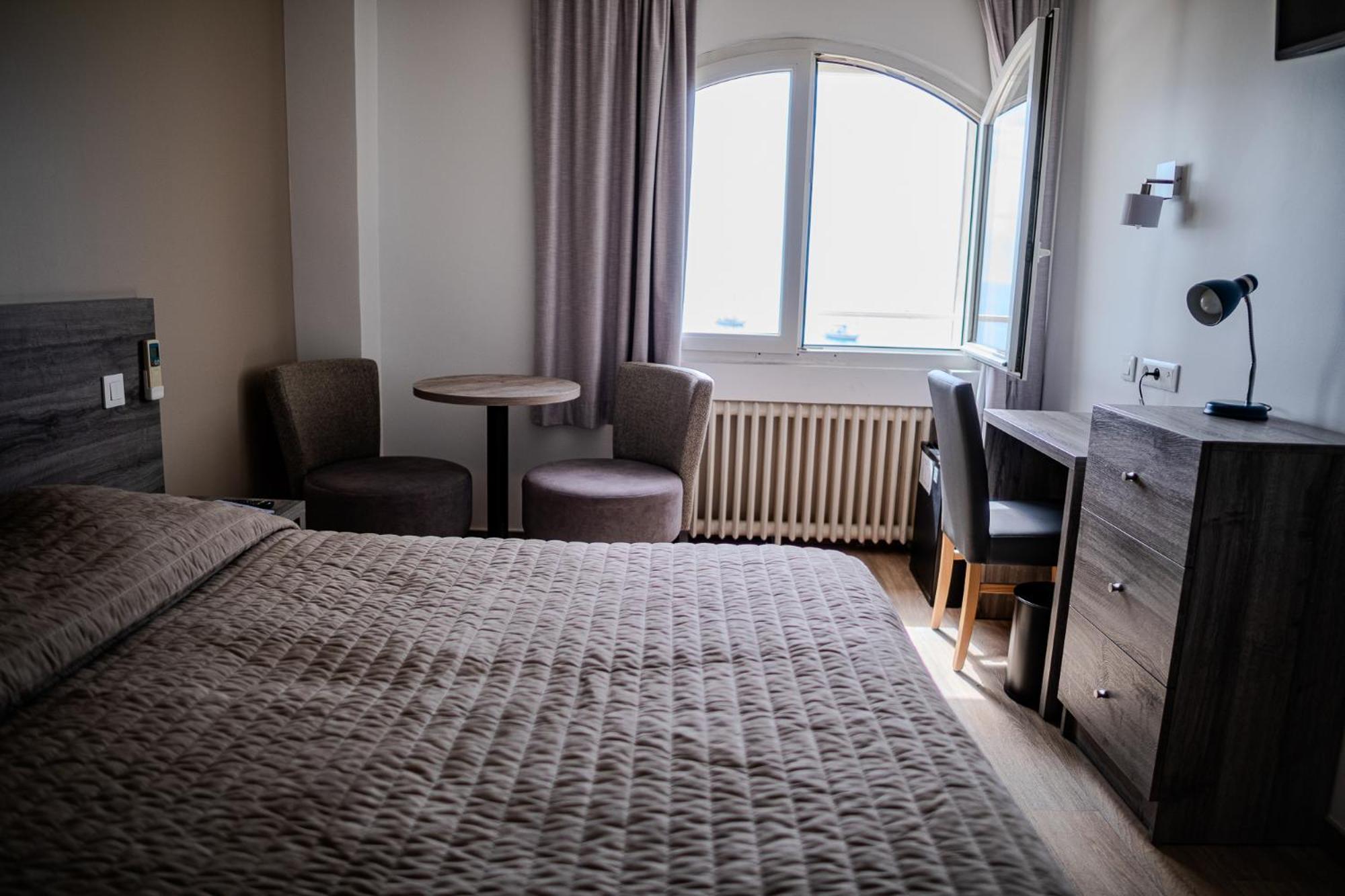Hotel Beau Rivage Le Lavandou Luaran gambar