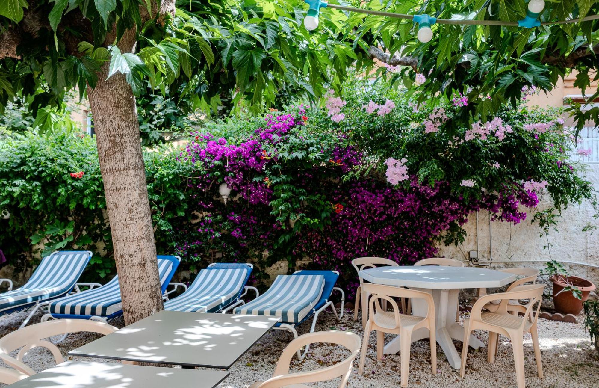 Hotel Beau Rivage Le Lavandou Luaran gambar